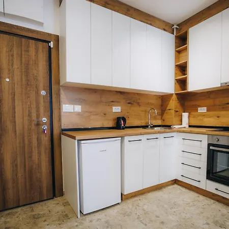 Lust Premium Iii Kragujevac