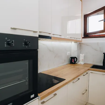 Apartment Lust Premium Iii *