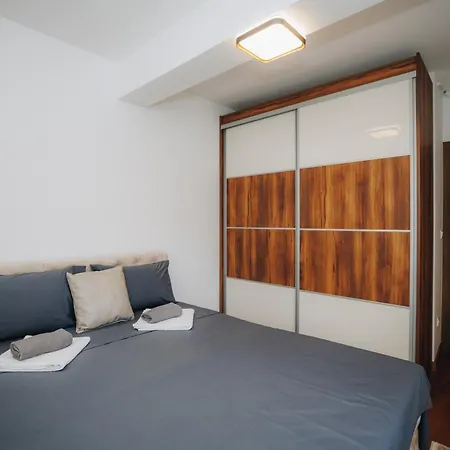 Lust Premium Iii Apartment *