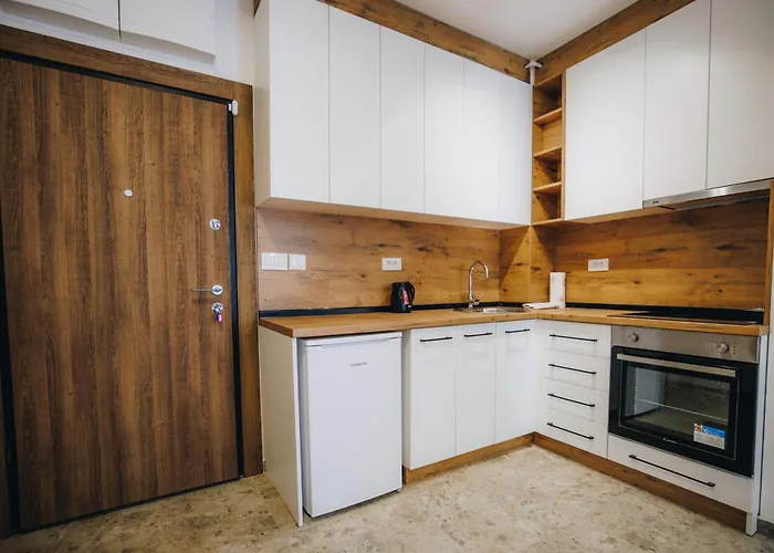 Lust Premium Iii Крагуевац